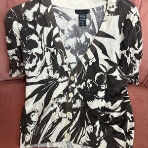 New York & Company Black and White Knit Top